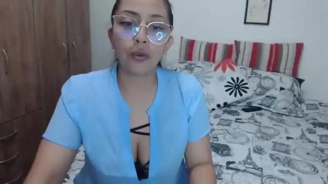 Image 4 of salmahayek1 Stream on Chaturbate on 8 months ago