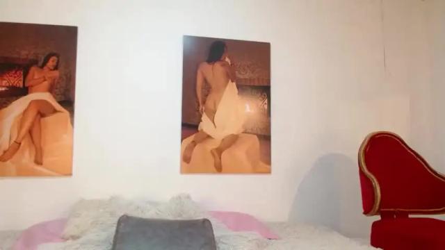 Image 2 of salmaricci__ Stream on Chaturbate on 13 months ago
