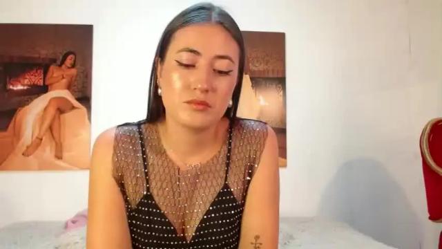 Image 6 of salmaricci__ Stream on Chaturbate on 13 months ago