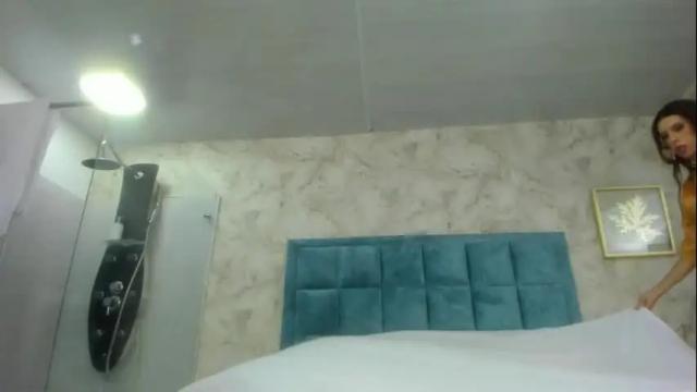 Image 3 of salo_queeen Stream on Chaturbate on 26 days ago