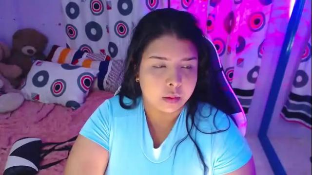 Image 3 of salojoness Stream on Chaturbate on 6 months ago