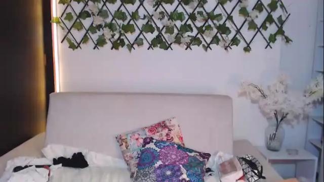 Image 2 of salome_010 Stream on Chaturbate on 2 months ago