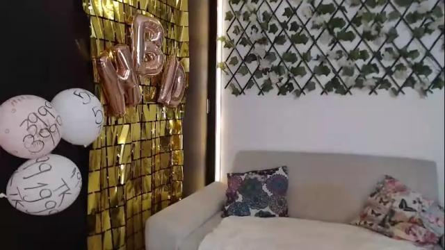 Image 3 of salome_010 Stream on Chaturbate on 1 month ago
