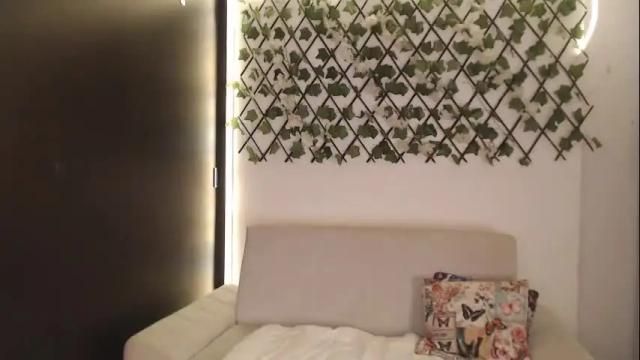 Image 3 of salome_010 Stream on Chaturbate on 1 month ago