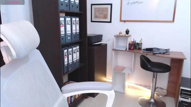 Image 4 of salome_010 Stream on Chaturbate on 2 months ago