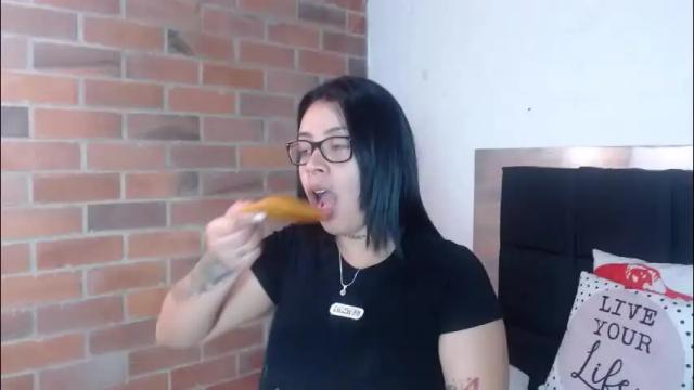 Image 2 of salome__palmer Stream on Chaturbate on 1 month ago
