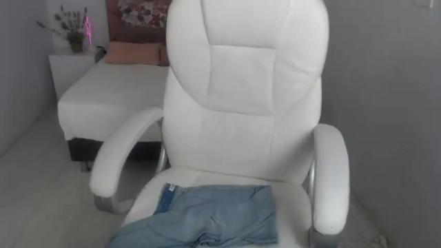 Image 7 of salome_brownz Stream on Chaturbate on 15 months ago