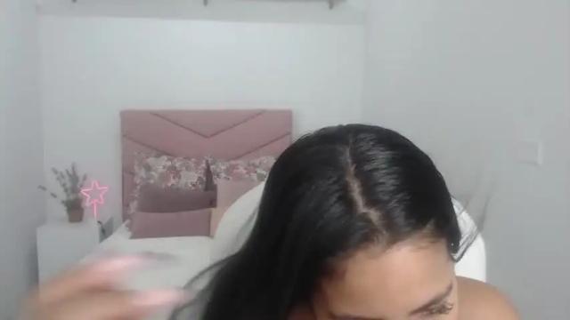 Image 12 of salome_brownz Stream on Chaturbate on 15 months ago