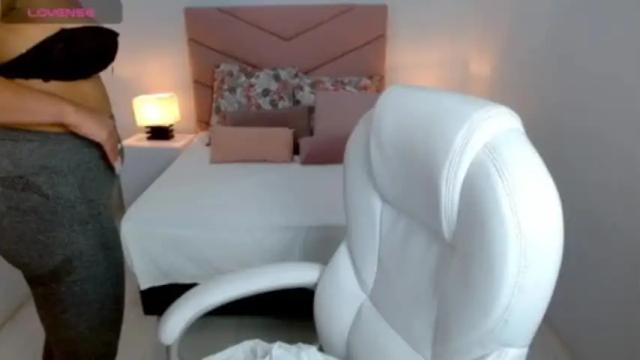 Image 10 of salome_brownz Stream on Chaturbate on 14 months ago