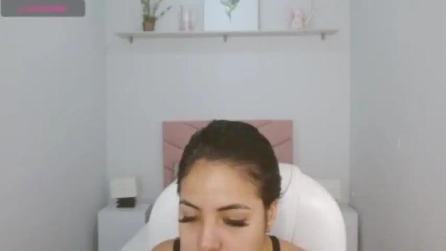 Image 2 of salome_brownz Stream on Chaturbate on 14 months ago