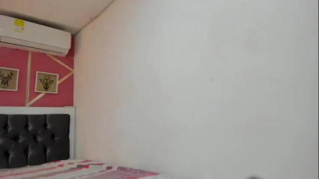 Image 2 of salome_domi Stream on Chaturbate on 1 month ago