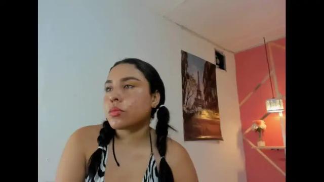 Image 2 of salome_domi Stream on Chaturbate on 1 month ago