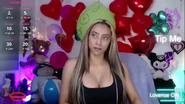 Image 3 of salome_drasin Stream on Chaturbate on 1 month ago