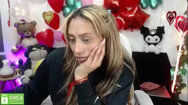 Image 3 of salome_drasin Stream on Chaturbate on 5 days ago