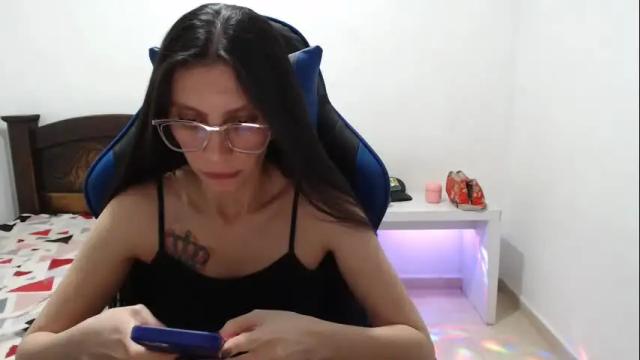 Image 2 of salome_sweet4_ Stream on Chaturbate on 21 days ago