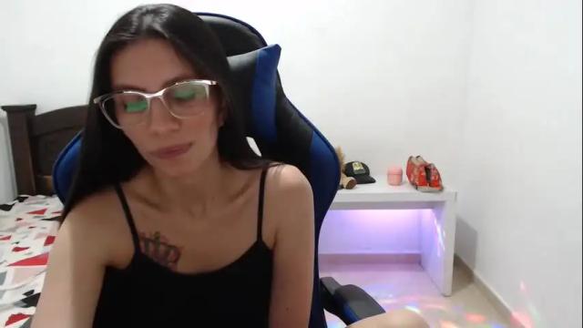 Image 3 of salome_sweet4_ Stream on Chaturbate on 21 days ago