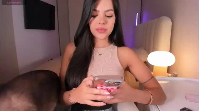 Image 2 of salomee_11 Stream on Chaturbate on 4 months ago