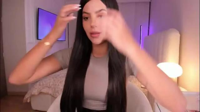 Image 2 of salomee_11 Stream on Chaturbate on 2 months ago