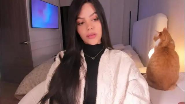 Image 8 of salomee_11 Stream on Chaturbate on 2 months ago