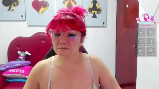 Image 6 of salomee_diazz Stream on Chaturbate on 17 days ago