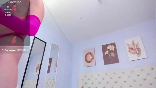 Image 11 of salomee_foxx_ Stream on Chaturbate on 2 months ago