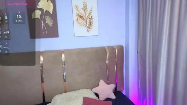 Image 2 of salomee_foxx_ Stream on Chaturbate on 16 days ago
