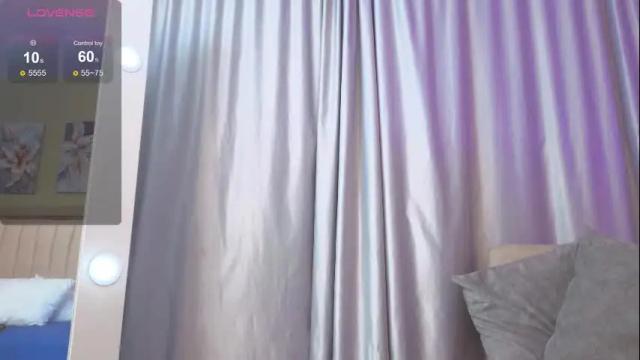 Image 2 of salomee_foxx_ Stream on Chaturbate on 8 days ago