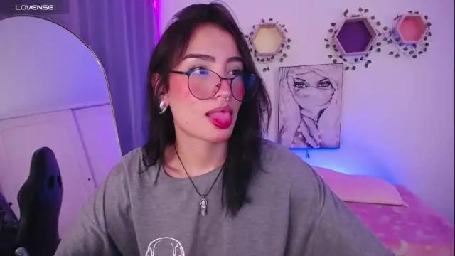 Image 2 of salomesaenz_ Stream on Chaturbate on 23 days ago