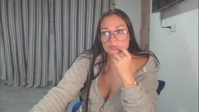 Image 6 of salomesaints Stream on Chaturbate on 3 months ago