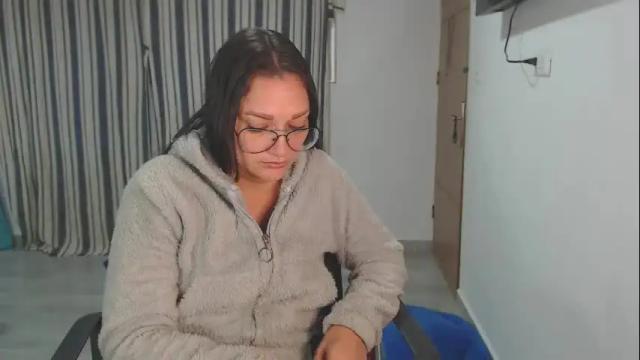 Image 6 of salomesaints Stream on Chaturbate on 3 months ago