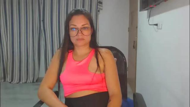 Image 11 of salomesaints Stream on Chaturbate on 3 months ago