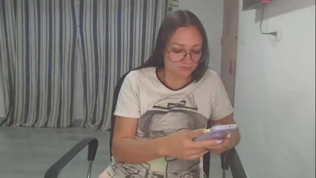 Image 6 of salomesaints Stream on Chaturbate on 2 months ago