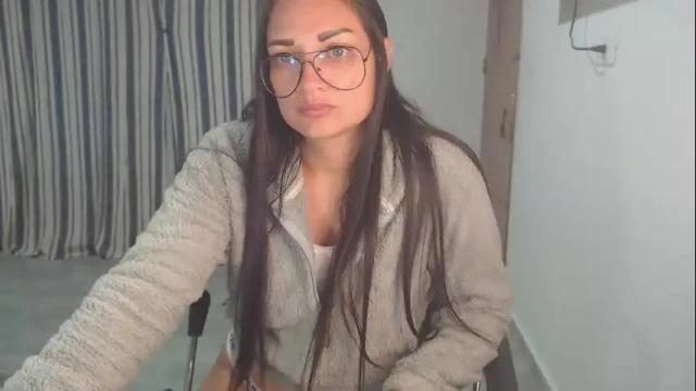 Image 12 of salomesaints Stream on Chaturbate on 2 months ago