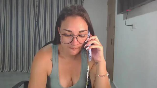 Image 8 of salomesaints Stream on Chaturbate on 1 month ago
