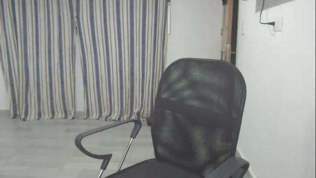 Image 10 of salomesaints Stream on Chaturbate on 1 month ago