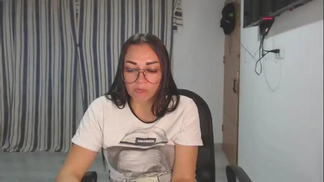 Image 8 of salomesaints Stream on Chaturbate on 1 month ago