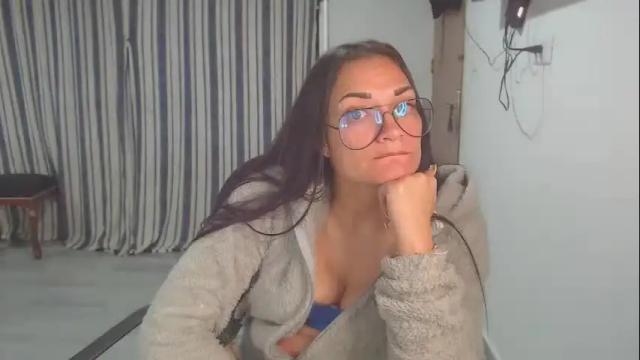 Image 7 of salomesaints Stream on Chaturbate on 1 day ago