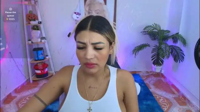 Image 2 of saloomee__ Stream on Chaturbate on 15 days ago