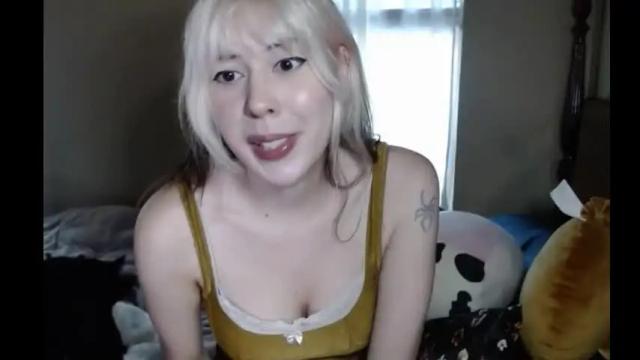 Image 6 of salted_carmen Stream on Chaturbate on 3 months ago