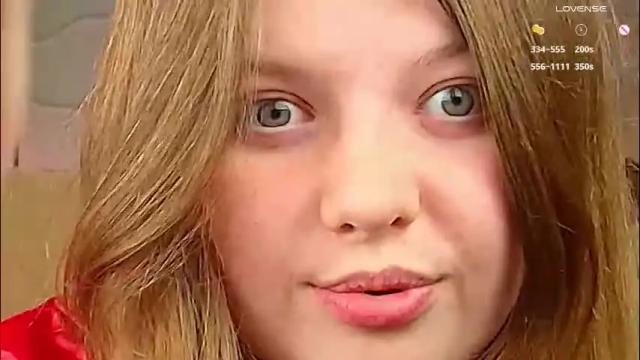 Image 7 of salut_love Stream on Chaturbate on 2 months ago