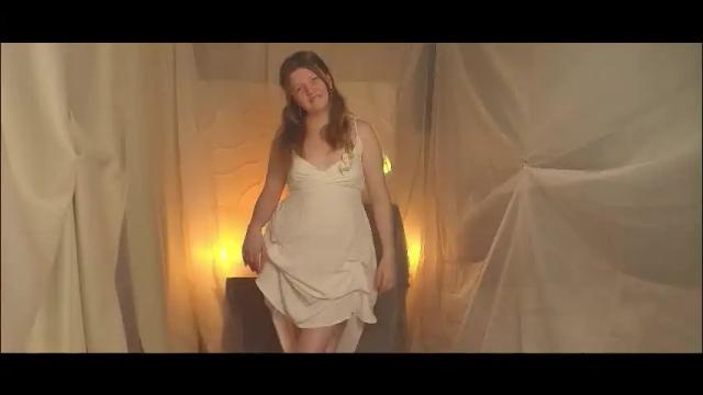 Image 3 of salut_love Stream on Chaturbate on 1 month ago