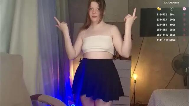 Image 3 of salut_love Stream on Chaturbate on 11 days ago