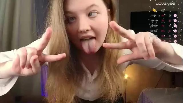 Thumbnail 1, salut_love's Stream at Chaturbate, 10 days ago