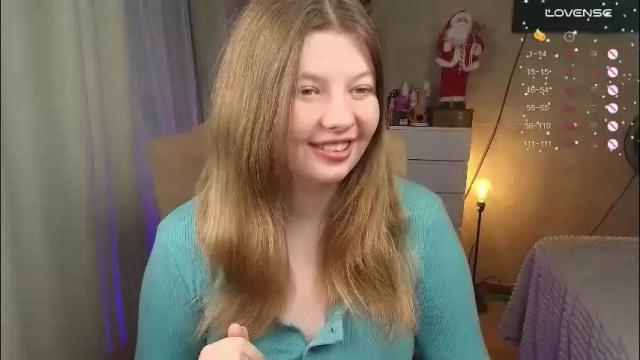 Image 2 of salut_love Stream on Chaturbate on 9 days ago