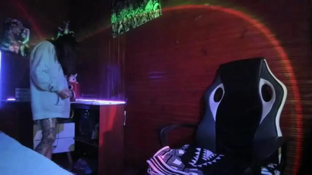 Image 2 of sam_johnson_1 Stream on Chaturbate on 16 months ago