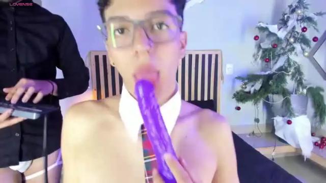 Image 7 of sam_teylor Stream on Chaturbate on 22 months ago