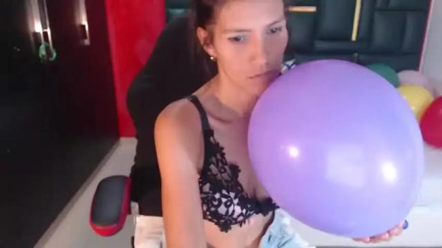 Image 11 of samanta_323 Stream on Chaturbate on 20 months ago