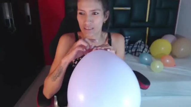 Image 6 of samanta_323 Stream on Chaturbate on 20 months ago