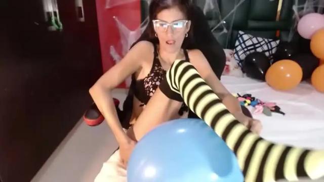 Image 7 of samanta_323 Stream on Chaturbate on 19 months ago