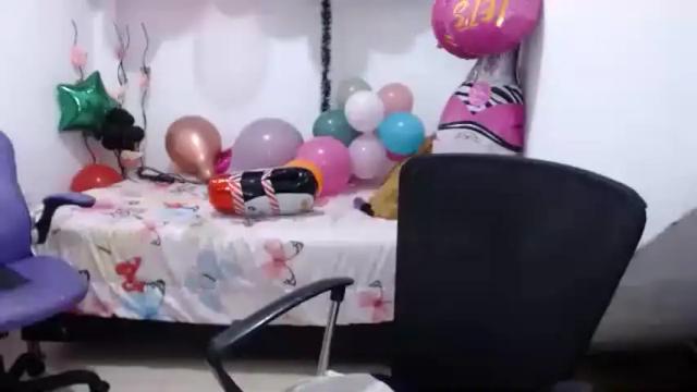 Image 8 of samanta_523 Stream on Chaturbate on 17 months ago